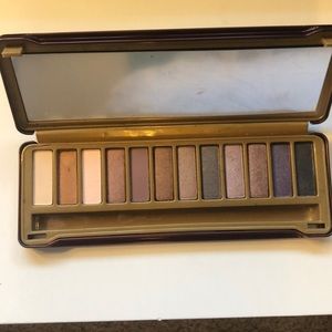 Makeup pallet